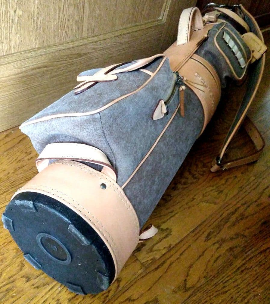 y*l様 ブラック＆ホワイト　キャディバッグ 中古品