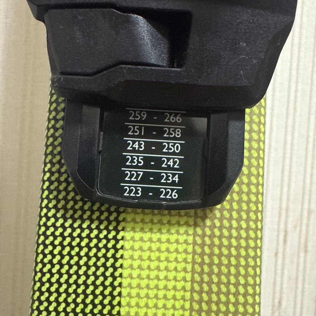 ラッキー⭐︎　HEAD TEAM スキー板とストックセット　子供用