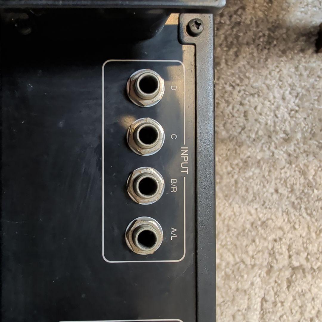 YoshiYuu　　　P2040パワーアンプ（3台）