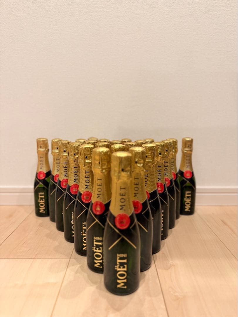 お得なモエ・エ・シャンドン ミニモエ 200ml × 24本セット