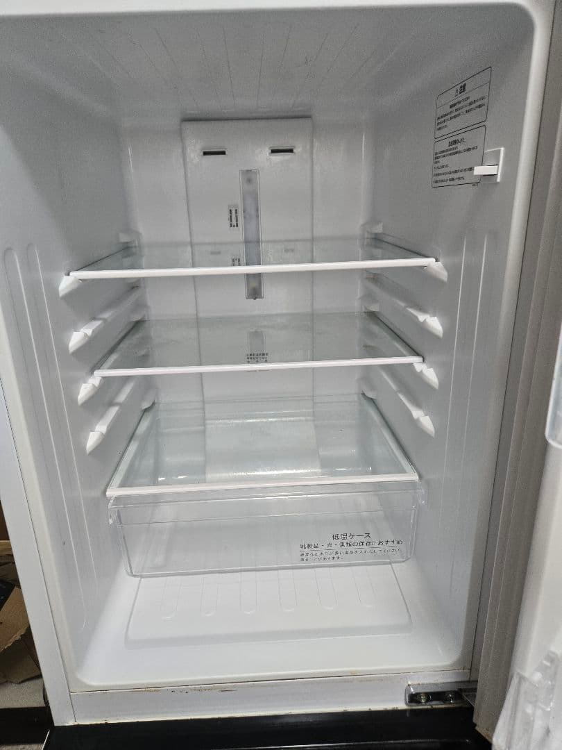 2019年製　Hisense 冷凍庫 ホワイト HR-D15C