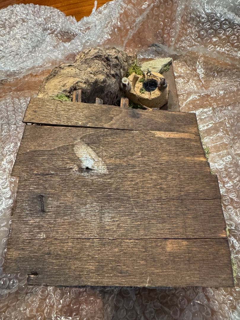 イタリア製プレゼピオ(キリスト降誕)　　　　　　　イエス、マリア、ヨゼフ、ひつじ