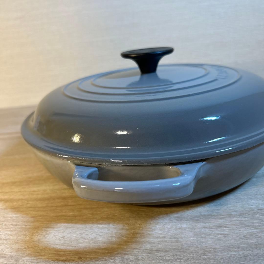 ルクルーゼ　ビュッフェ・キャセロール　26cm ミストグレー　グレー　両手鍋