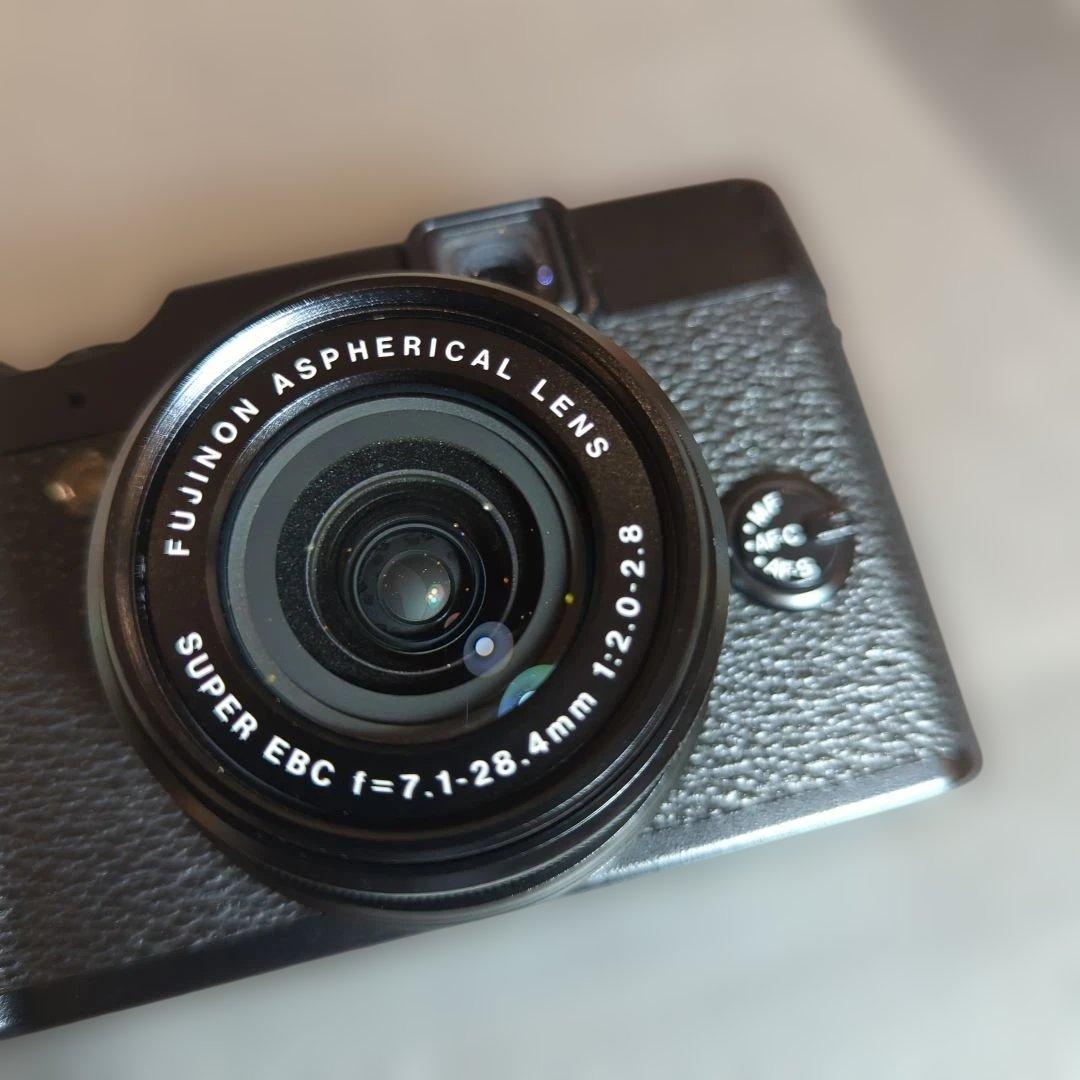 ♫超美品　Fujifilm X10 コンパクトデジタルカメラ
