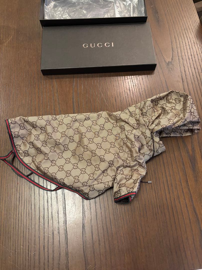 GUCCI フード付き犬用ウェア小型犬用
