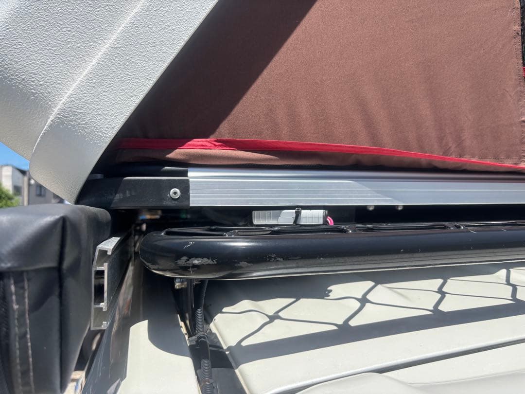 ikamper skycamp2.0 ホワイトラプター仕様　ルーフテント