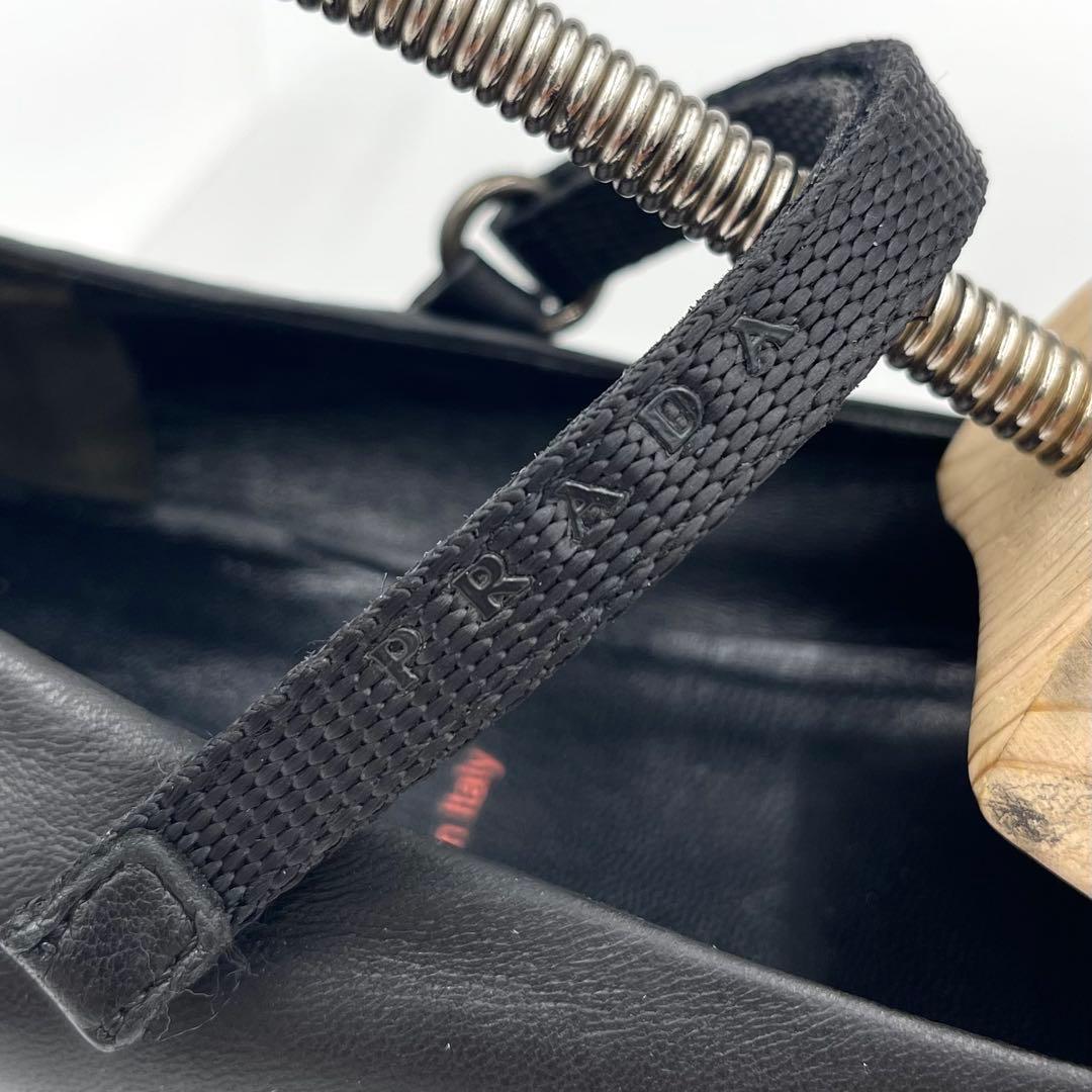 7LS10_美品 プラダ メリージェーン フラットシューズ 黒 ナッパレザー37