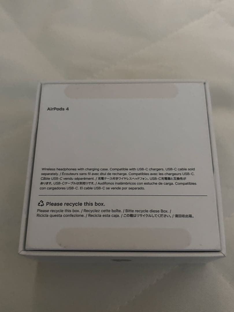 【美品】Apple AirPods 4 ワイヤレスイヤホン