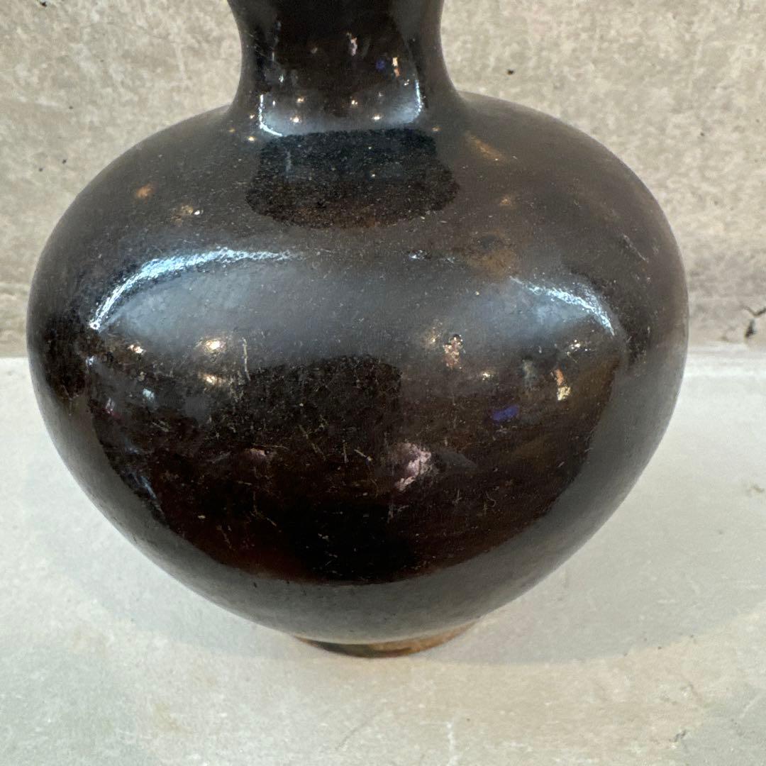 壺屋焼.19世紀.黒釉髪油壺
