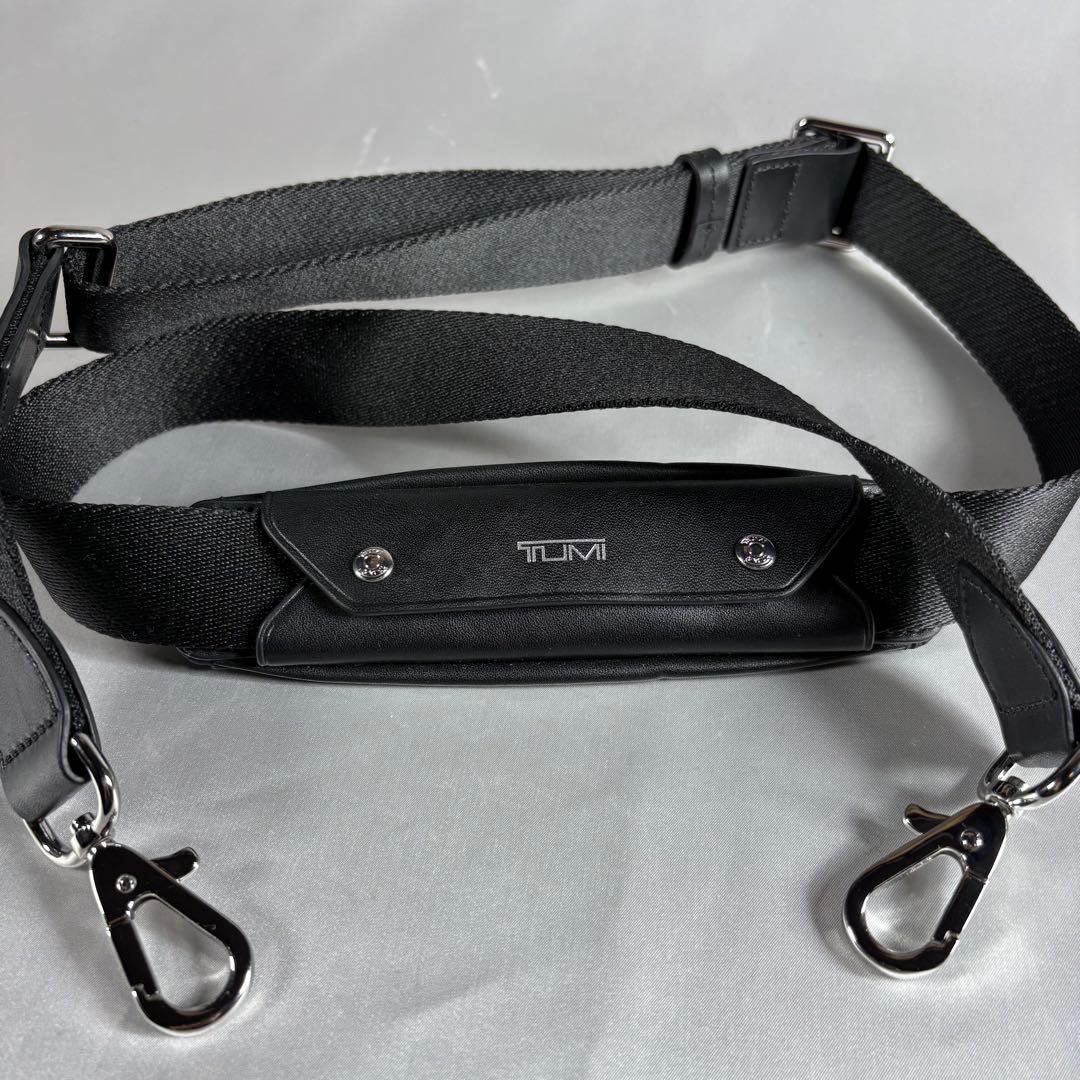 TUMI レザー ビジネスバッグ 2WAY ブラック 黒 PCケース付 高級