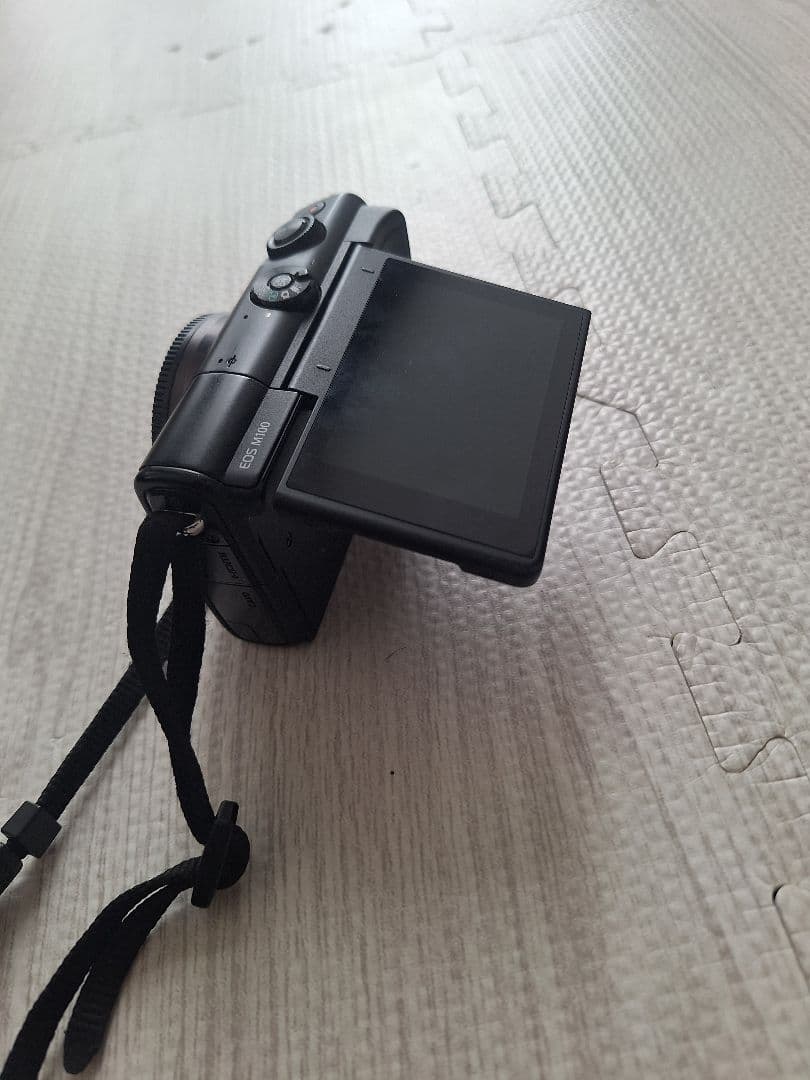 Canon　EOS M100 ミラーレスカメラ