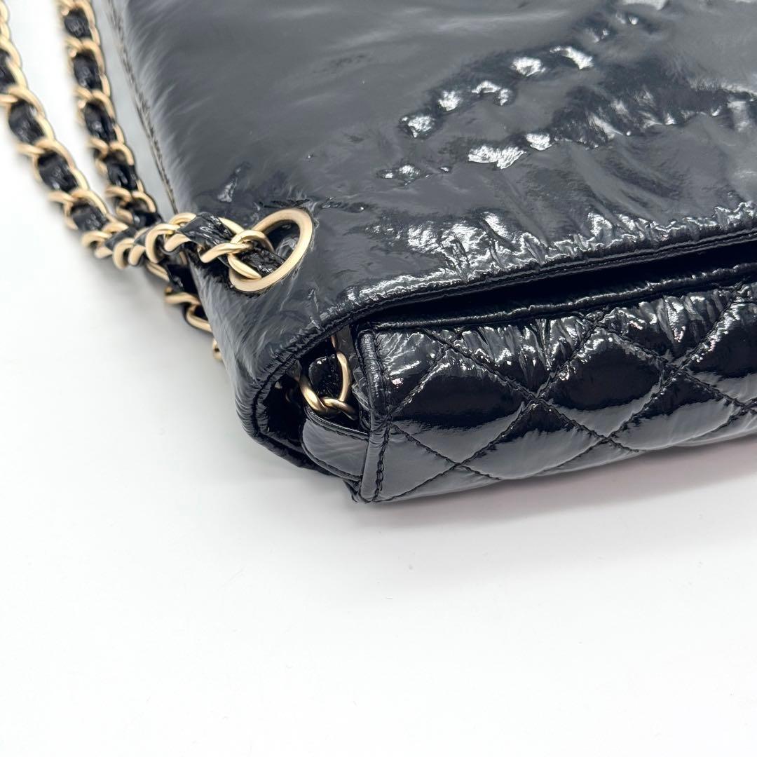 極美品 シャネル デカココ チェーン ショルダーバッグ フラップ エナメル 黒