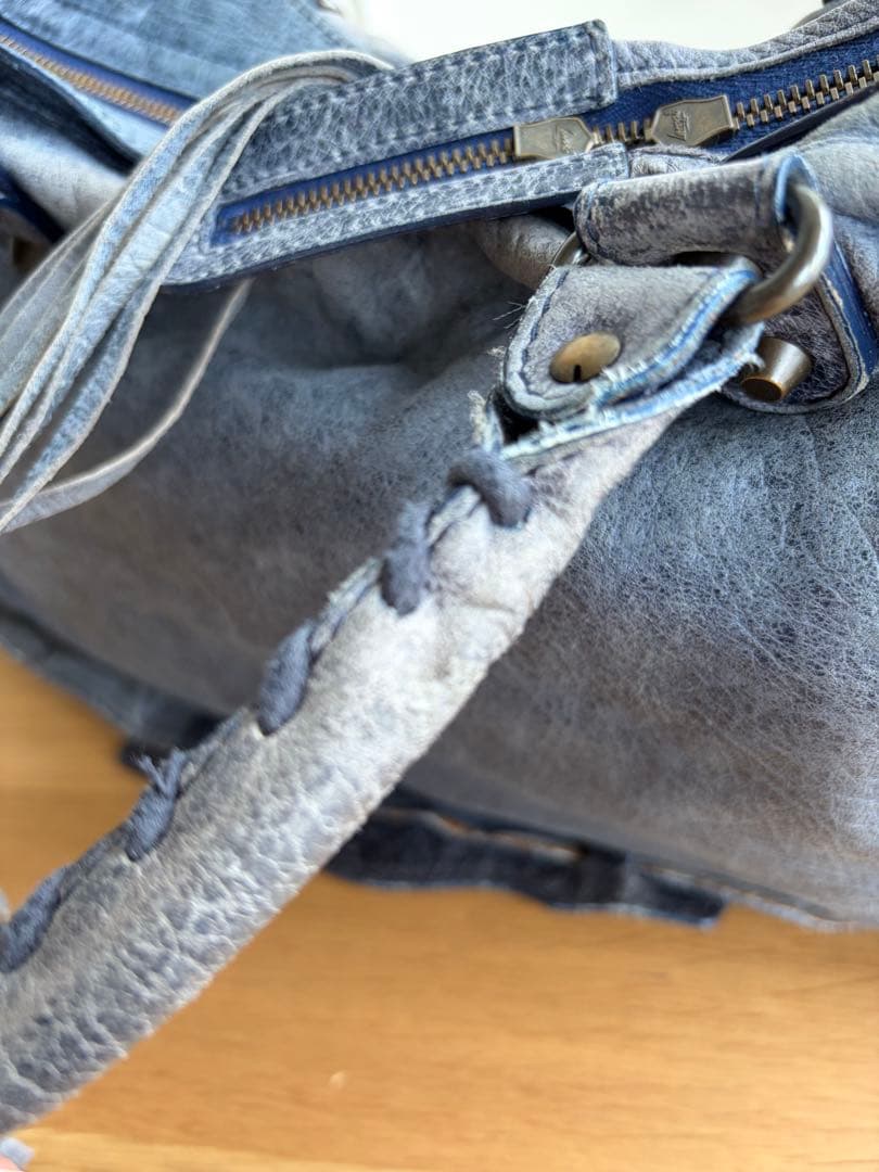 BALENCIAGA ブルー　バッグ 保存袋付き