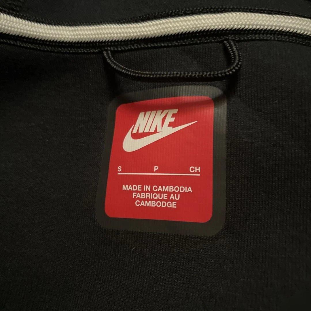 NIKE テックフリース S