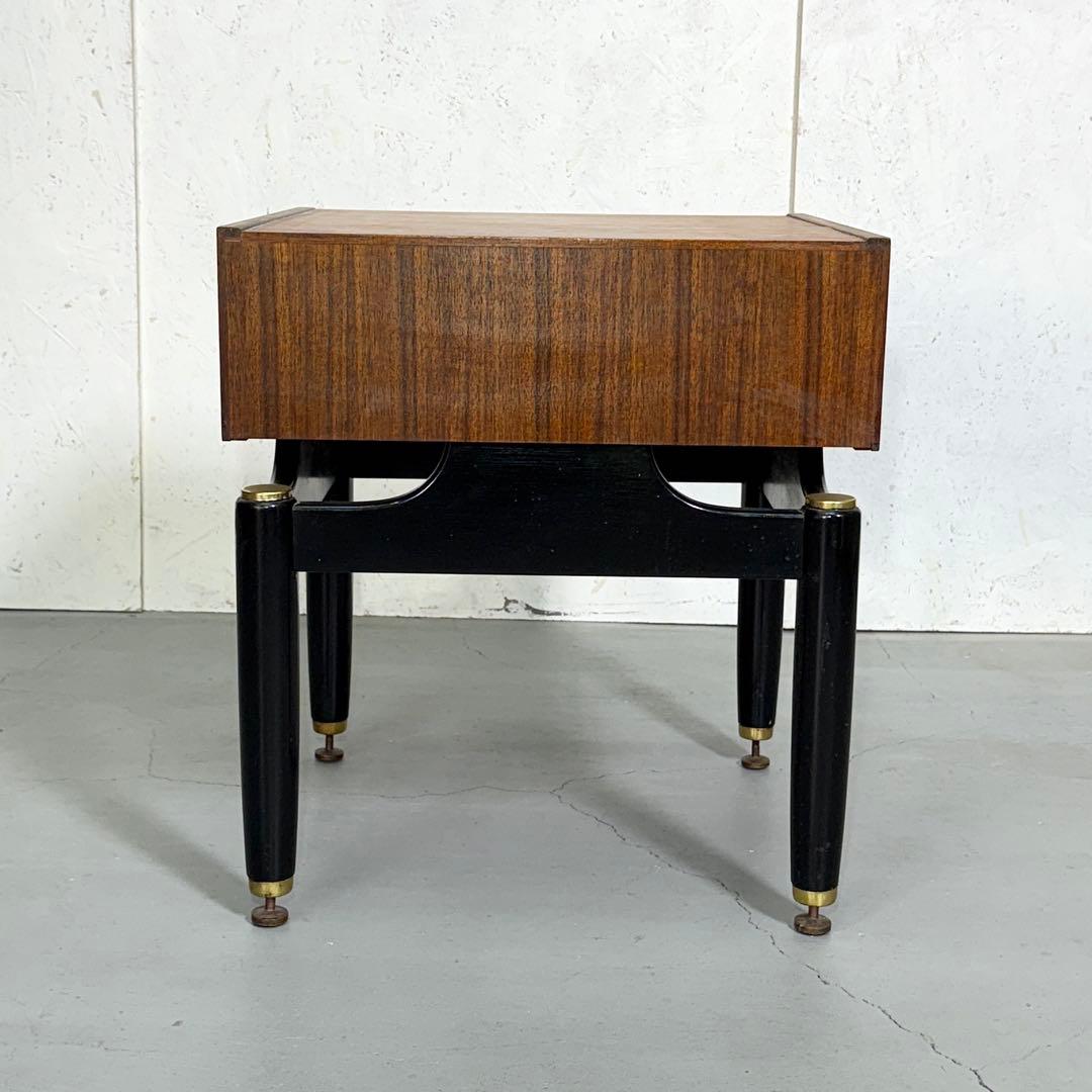 G-PLAN ベッドサイドキャビネット ナイトテーブル(301)