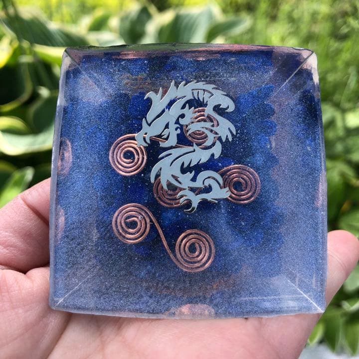 ピラミッド　オルゴナイト　ラピスラズリ