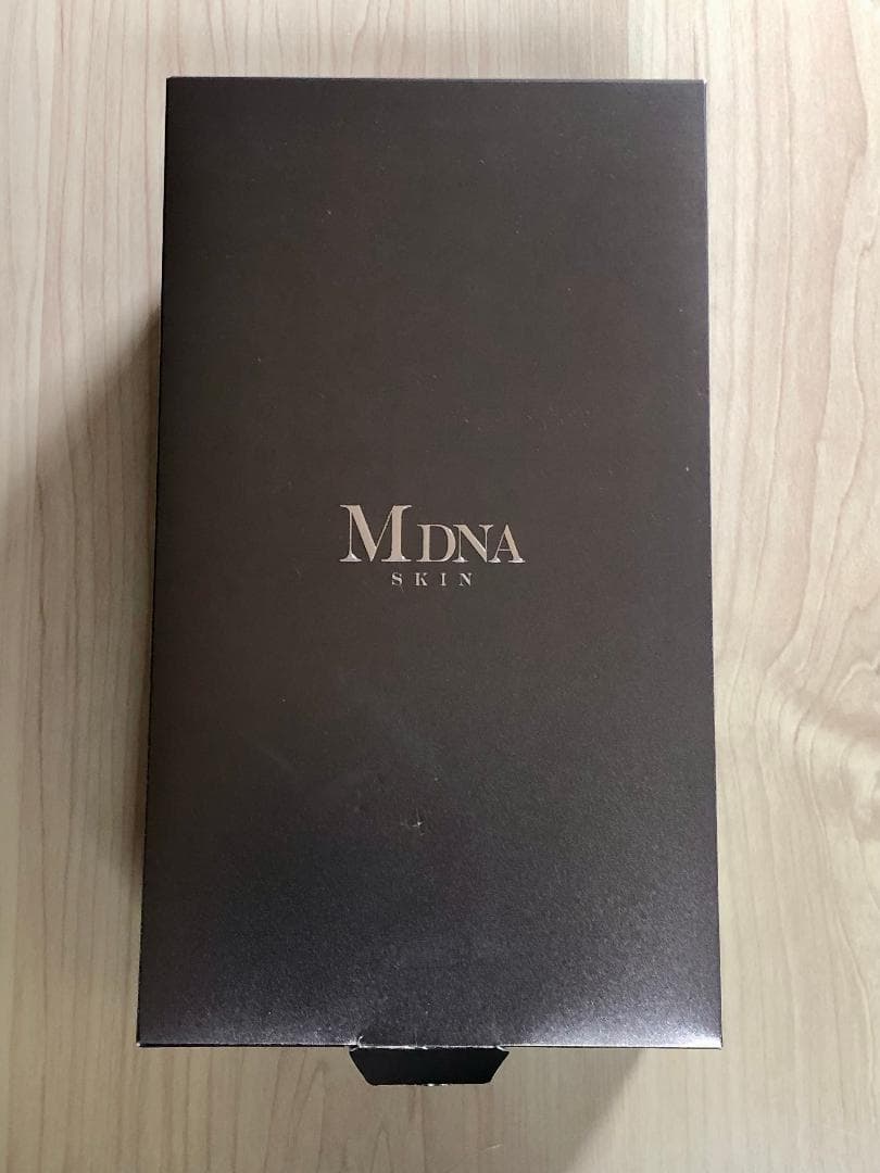 新品　未使用品　美顔ローラー　MDNA SKIN オニキスブラック　遠赤外線