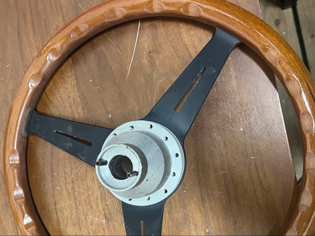 当時物 NARDI クラシック ウッドステアリング 36φイタリア製 ボス付