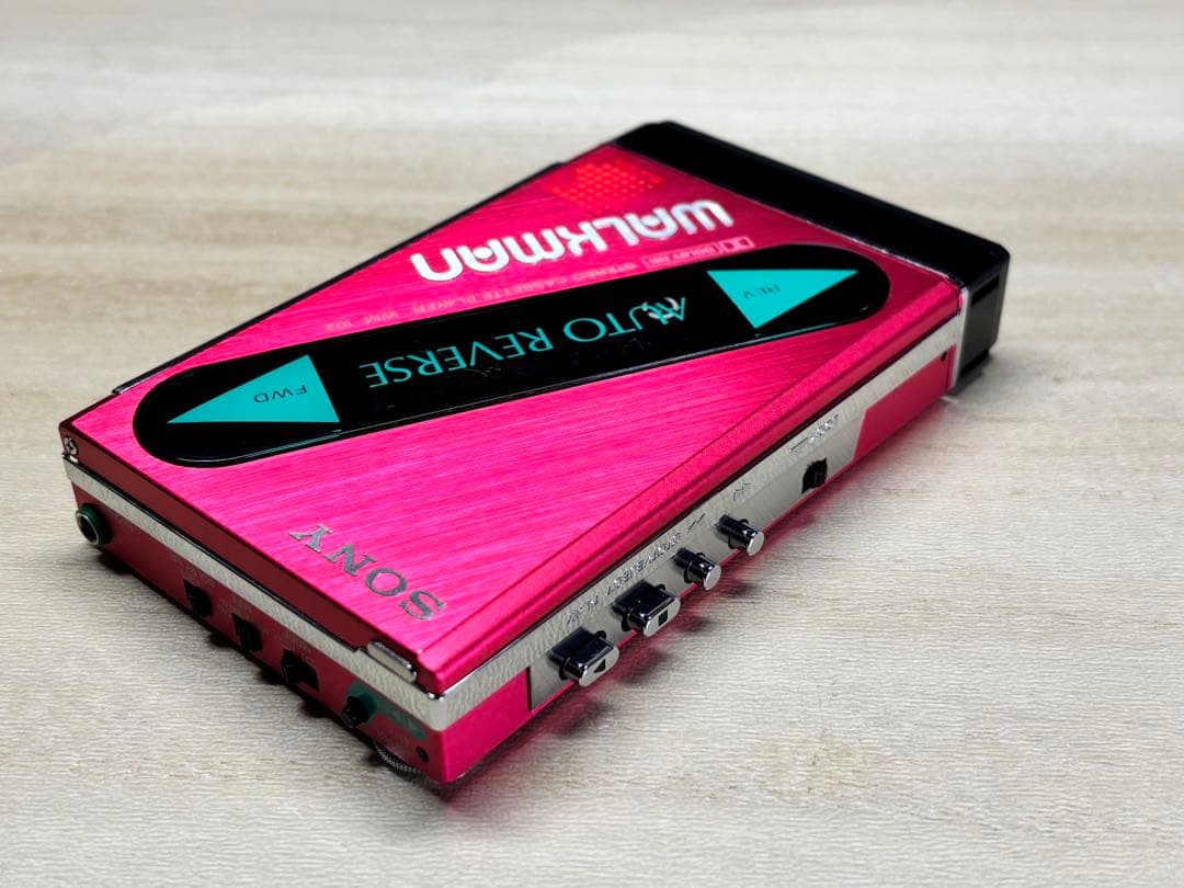 【希少】SONY ソニー WM-102 ウォークマン 純正ケース付　動作不安定