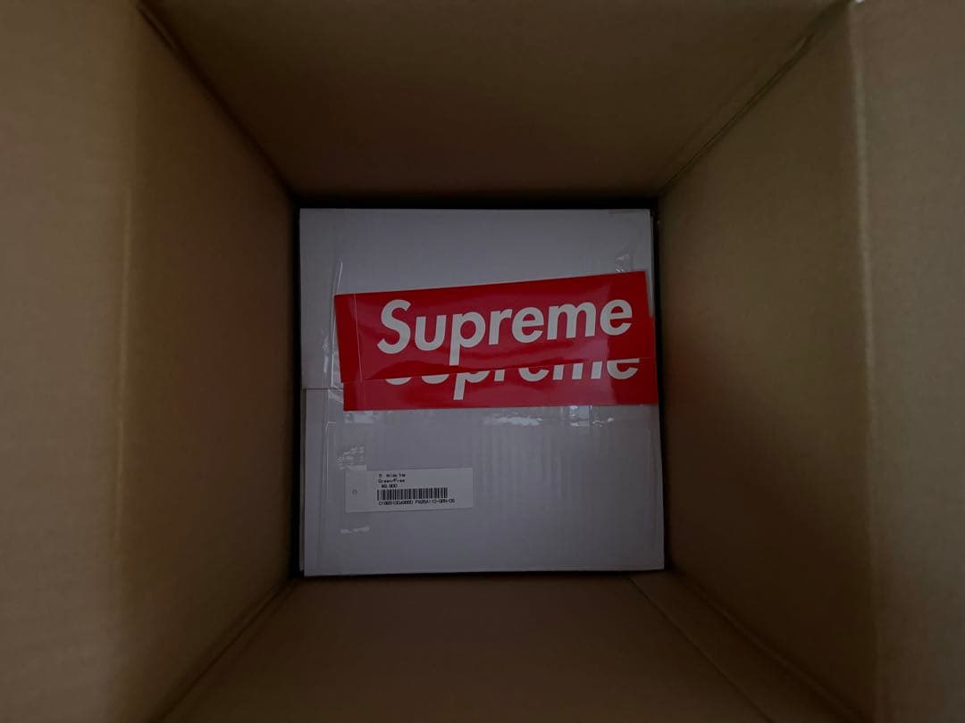 新品 25FW Supreme シュプリーム 15 Holiday Tree