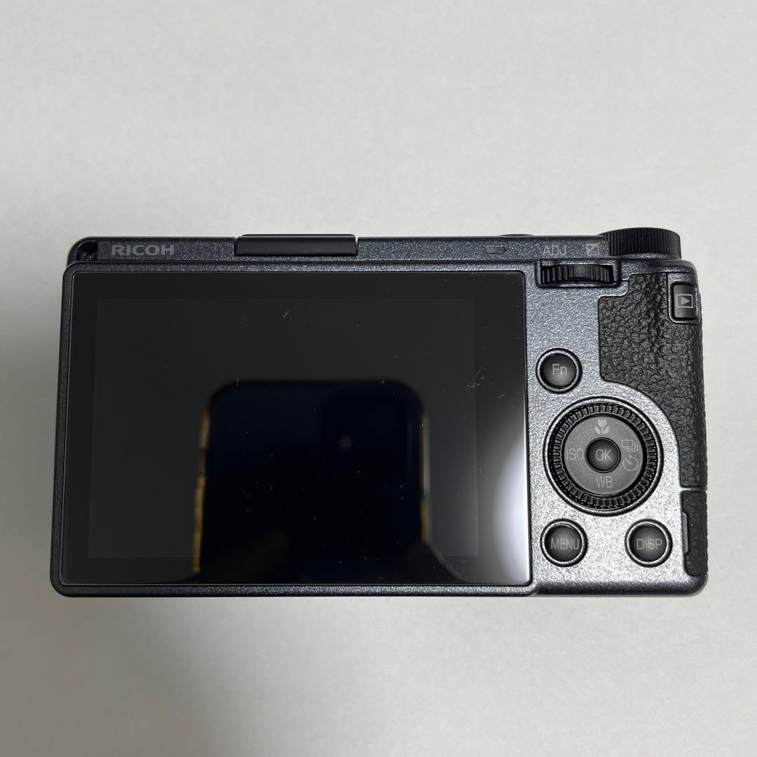 25年10月購入 シャッター419枚 GRiiix Urban Edition