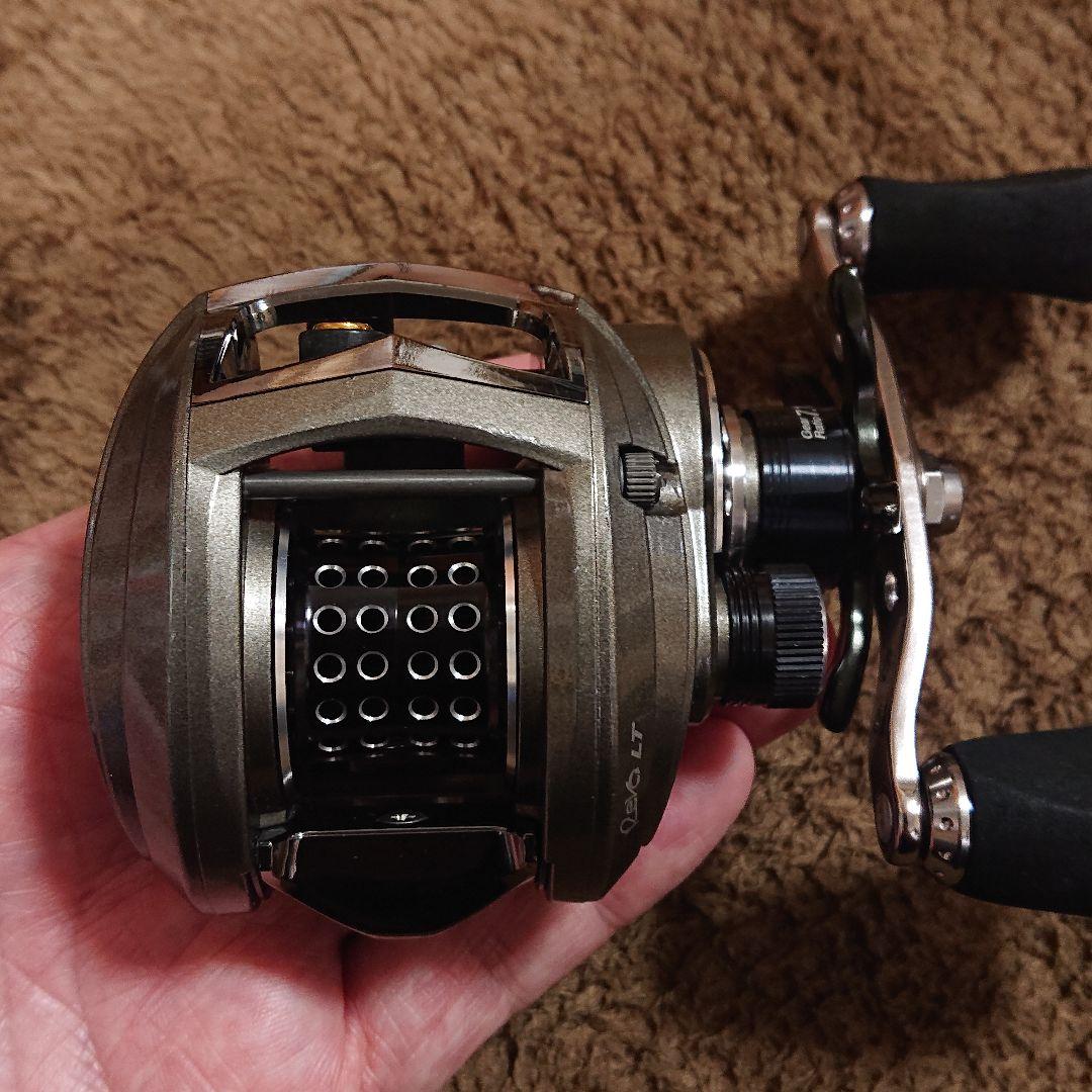 アブガルシア レボ LT 右ハンドル