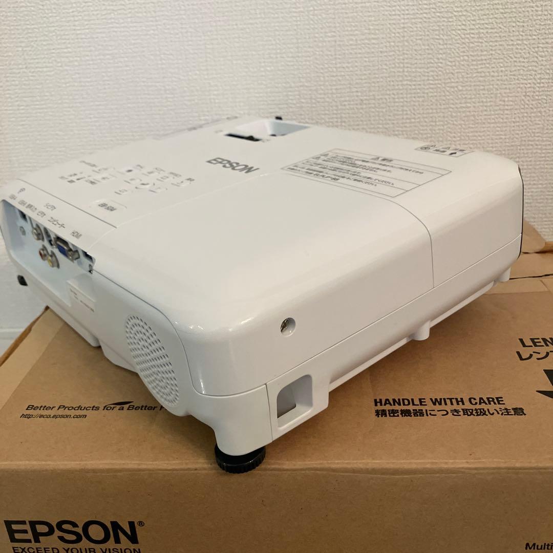 【美品】EPSON EB-S04 プロジェクター