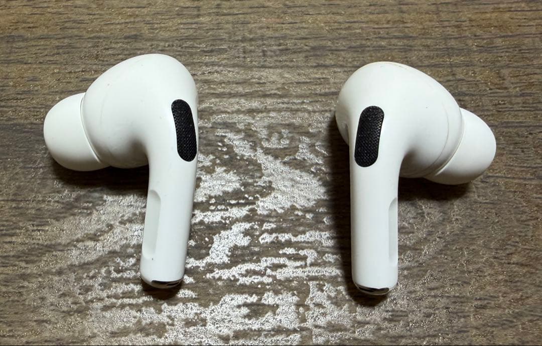 Apple Air Pods Pro 第２世代 【左イヤホンのみ不調あり】
