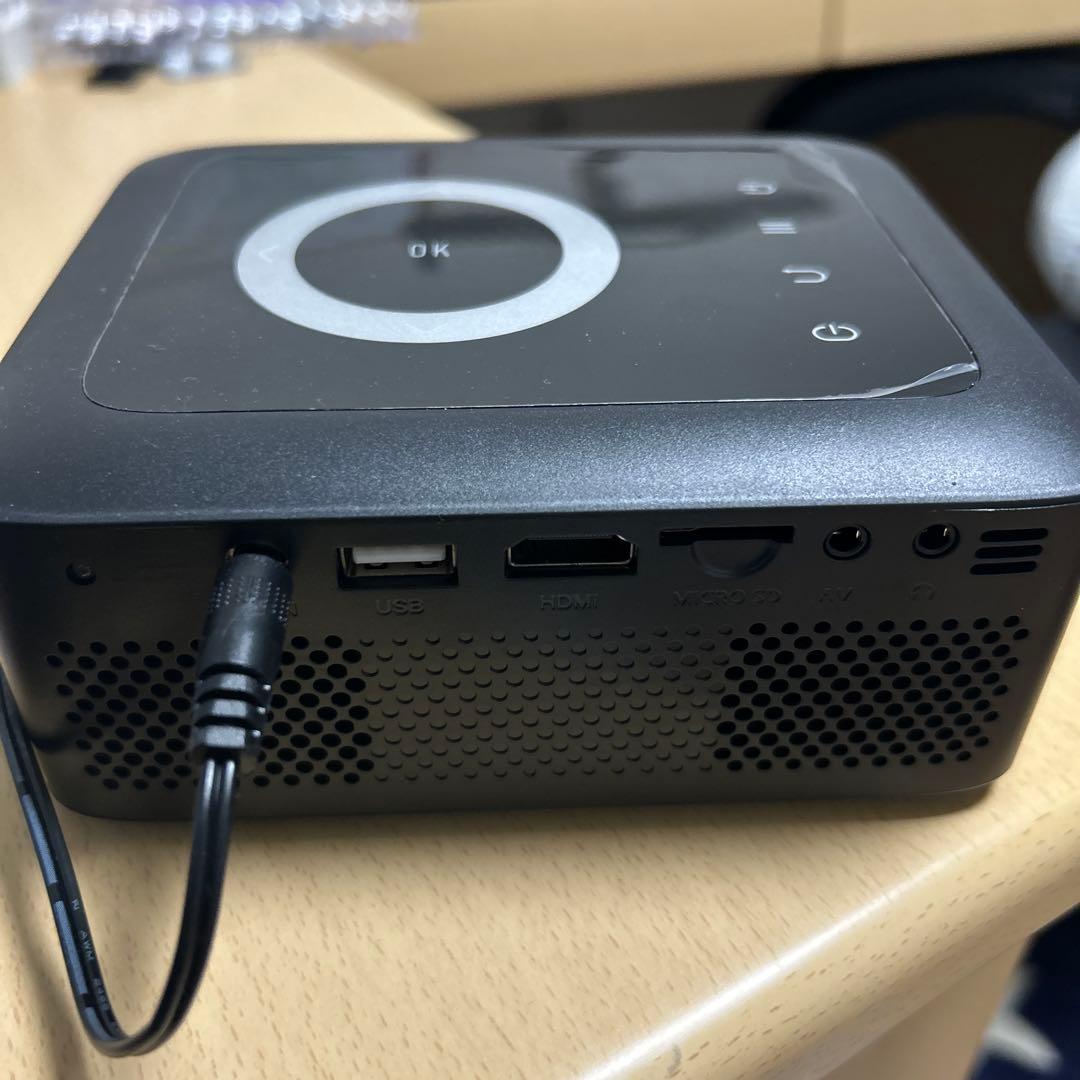 高性能プロジェクター