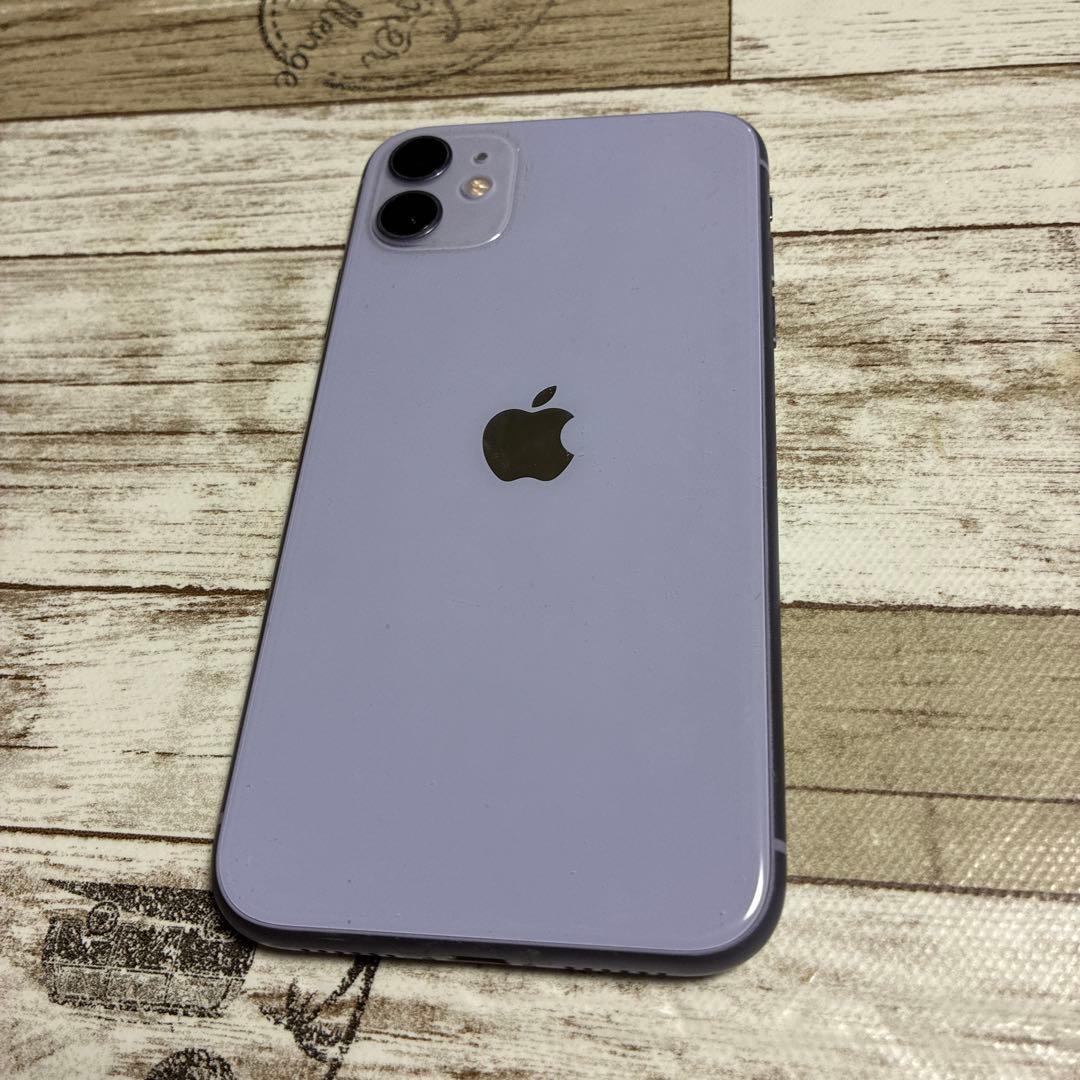 美品Apple iPhone 11 128GBラベンダー 本体