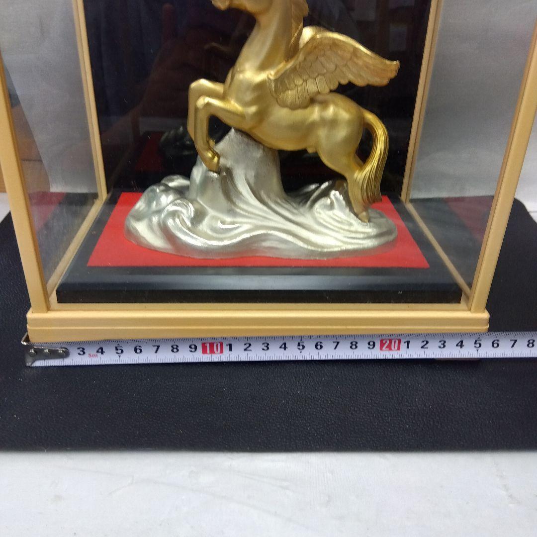 金色の翼のある馬の彫刻　レトロ　ケース付き　ペガサス