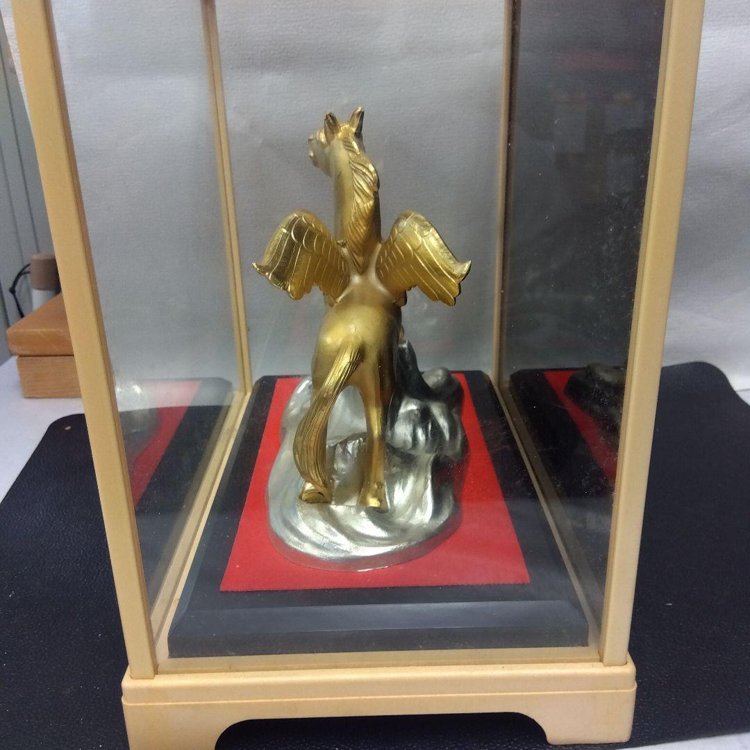 金色の翼のある馬の彫刻　レトロ　ケース付き　ペガサス