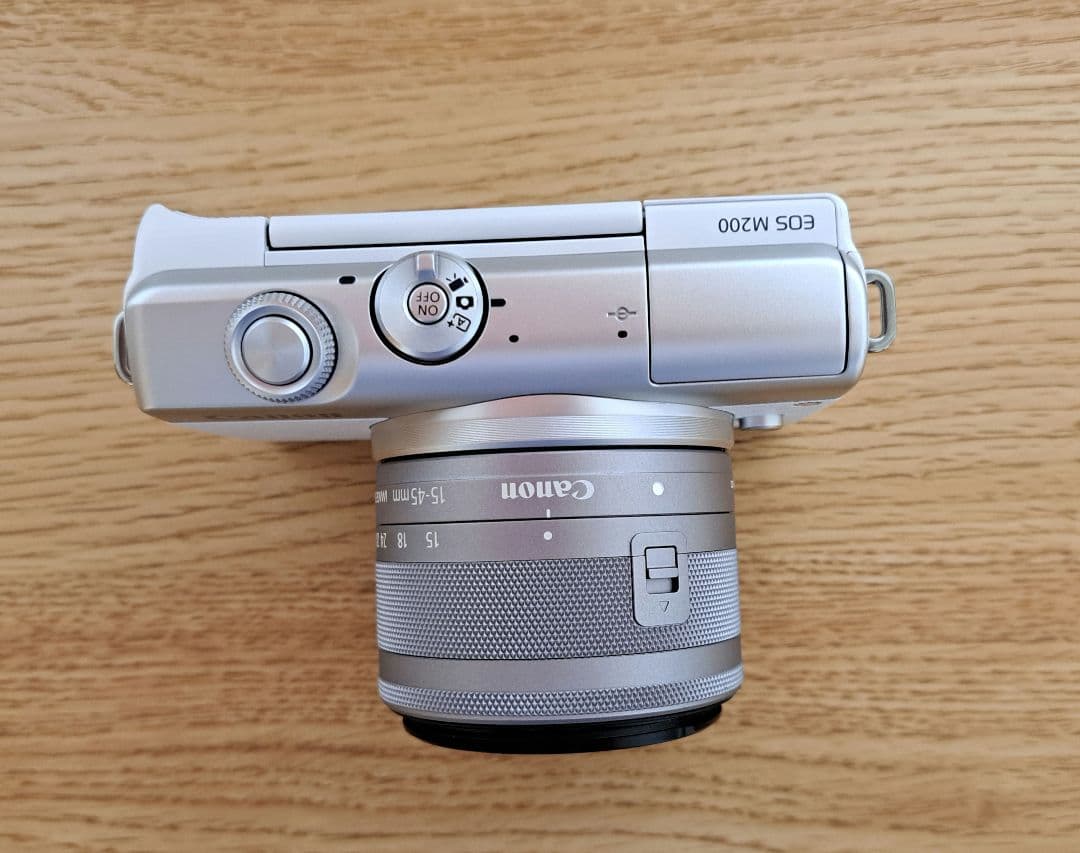 【Zul Ari】キヤノン　EOSM200 標準ズームレンズキット