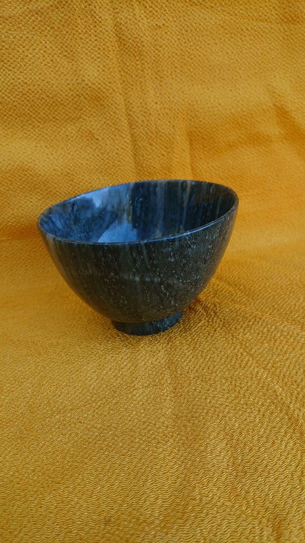 石茶碗、緑色片岩、自然石、手作り石茶碗、倉田辰彦 作