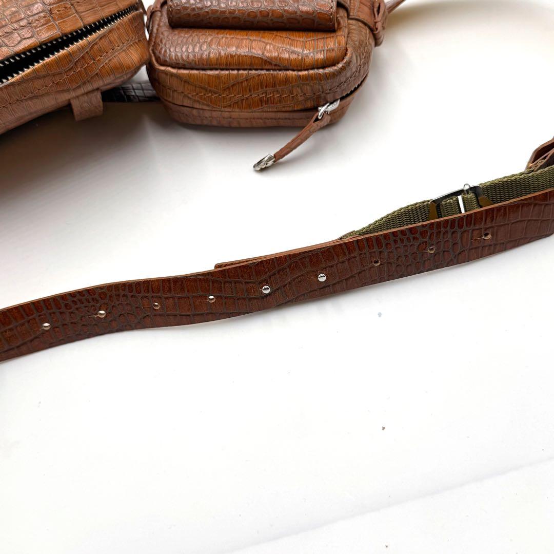 ✨未使用✨ TOGA PULLA トーガプルラ ボディーバッグ　メタルコンチョ