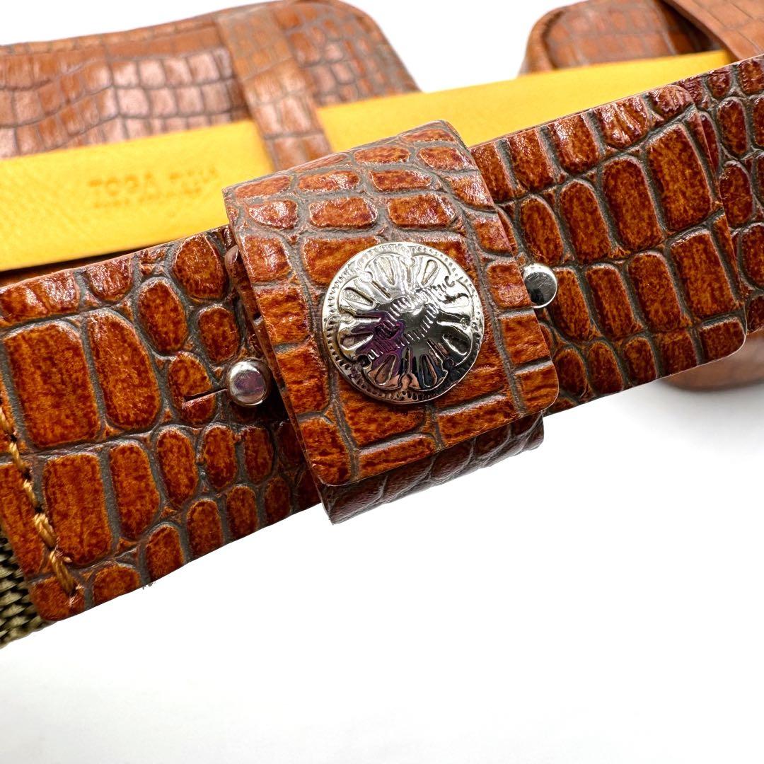 ✨未使用✨ TOGA PULLA トーガプルラ ボディーバッグ　メタルコンチョ