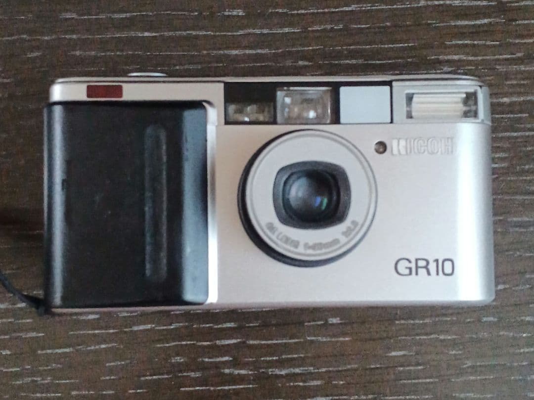 フィルムカメラ　リコーGR10