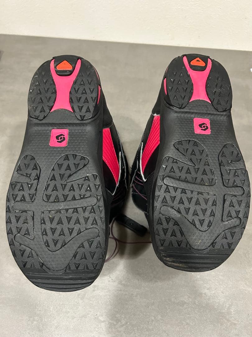 SALOMON スノボーブーツ　25.0 24.5 24.0 サロモン