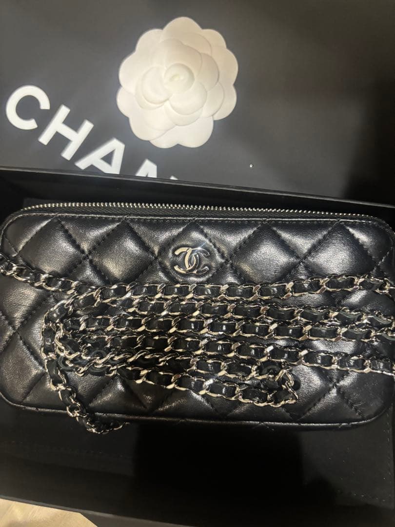 CHANEL シャネル マトラッセ　Cウォレットポーチ