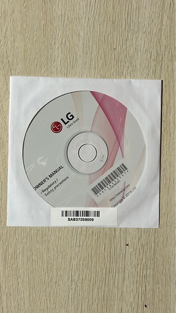 LG　27UL850　27インチ　ディスプレイ　モニター