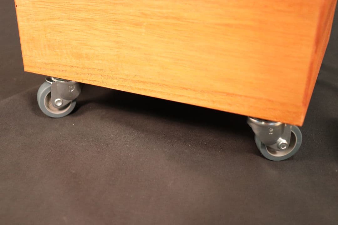 【新米の美味しさ長続き】【 10キロ用 】キャスター付き桐米びつ柿渋塗り