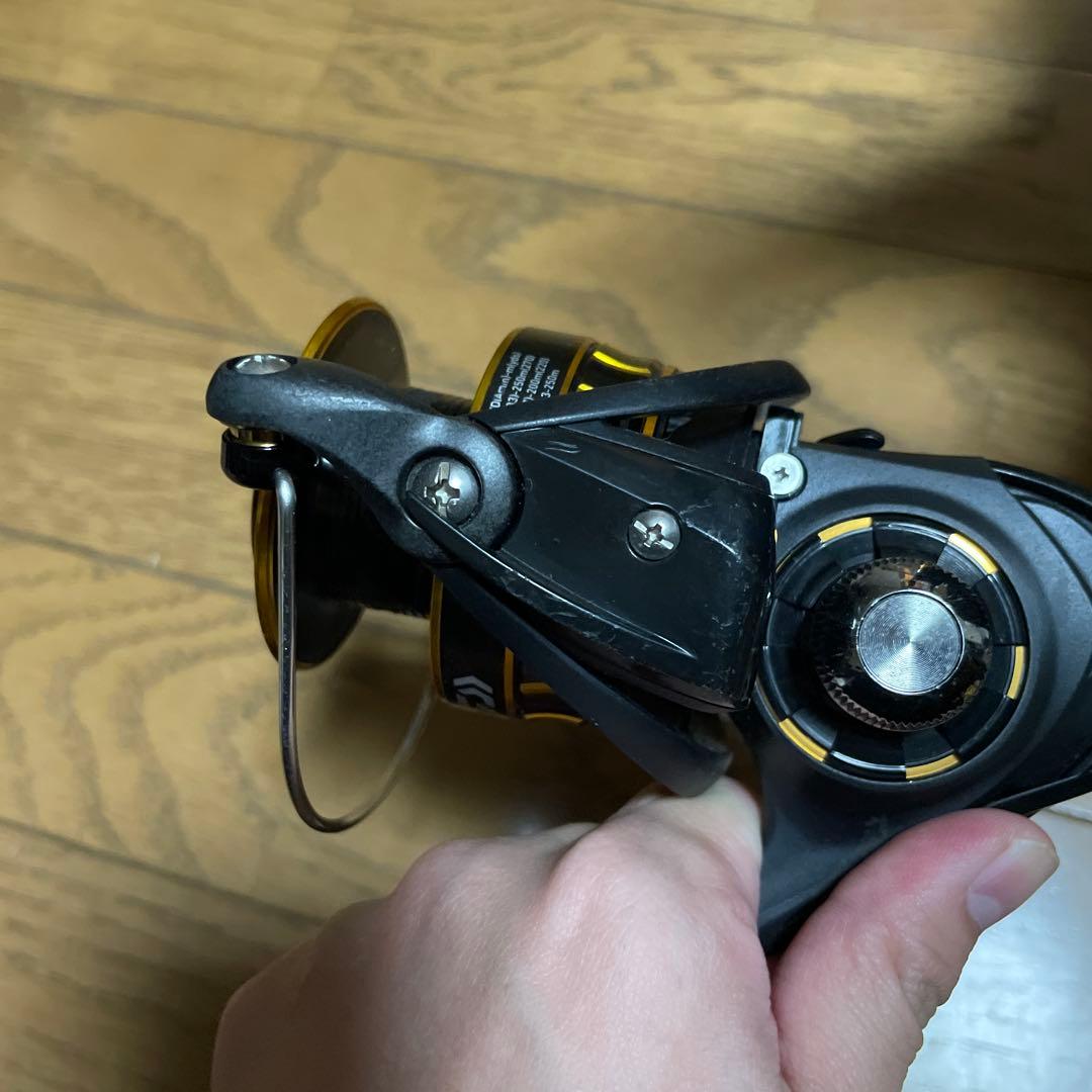 ダイワ　DAIWA　スピニングリール　BG4000H