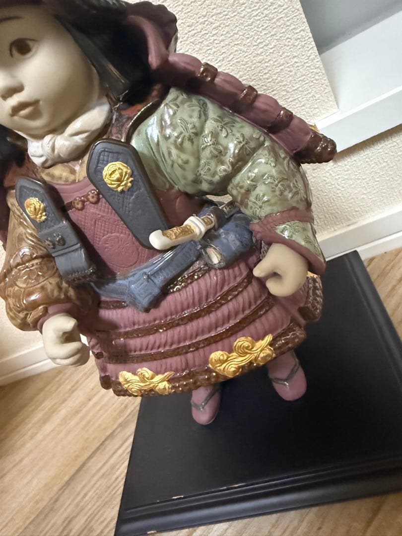 リヤドロ 若武者 60周年記念モデル 13045 フィギュリン　兜