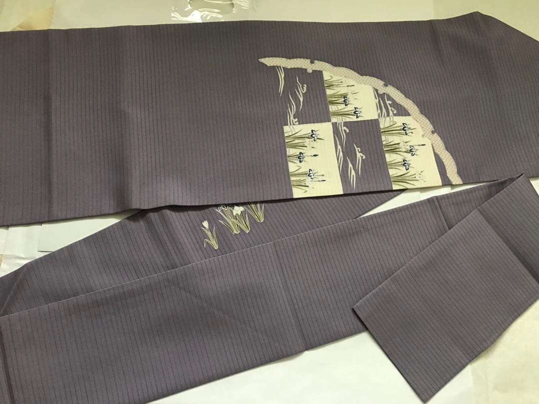 絽に菖蒲の柄の名古屋帯　夏帯　正絹