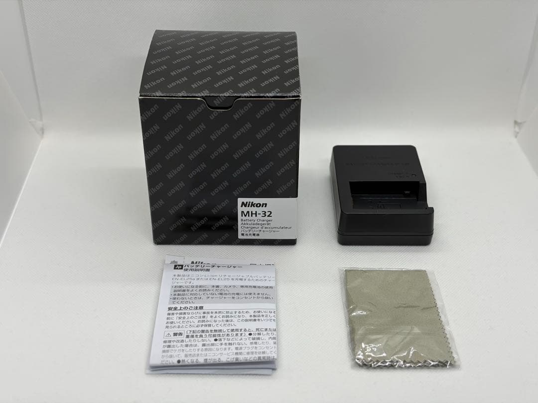 【新品同様】Nikon Z50 IIダブルズームキット メーカー保証継続中