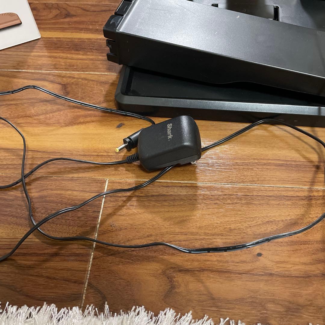 シャーク充電式サイクロンステッククリーナー 値引いたします。お気軽にお声かけを