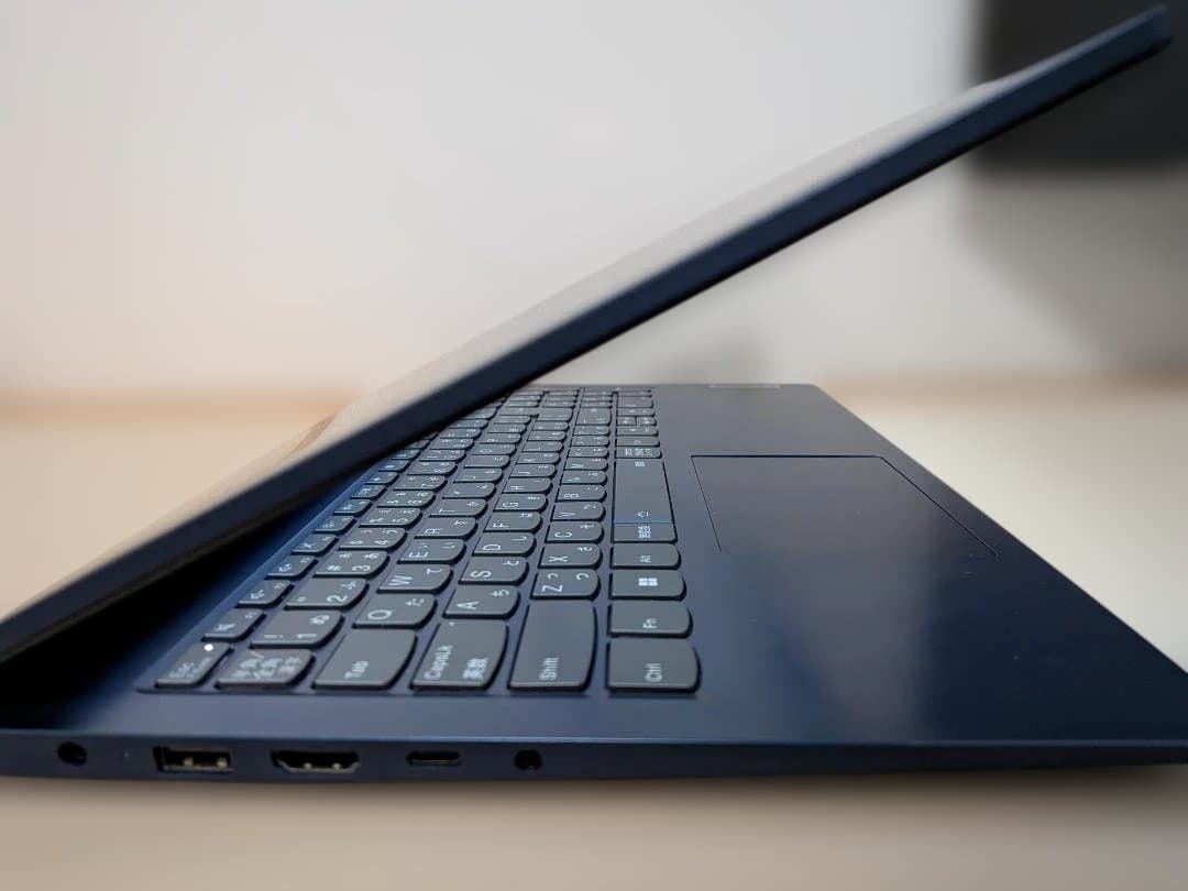 LenovoノートPC本体のみ ideapad slim3 15abr8
