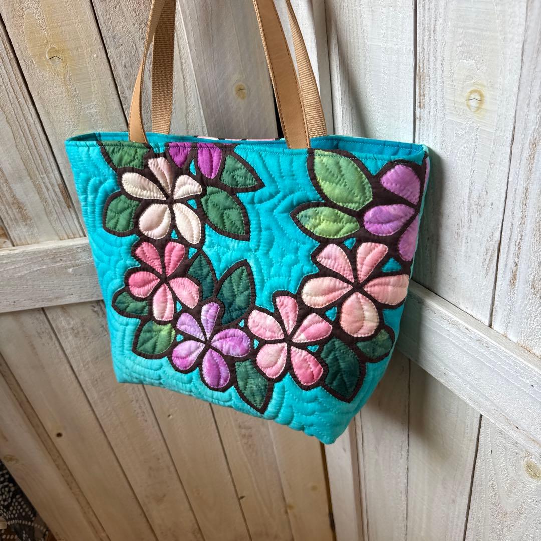 ハワイアンキルト♪ハンドメイドバッグ♪プルメリア