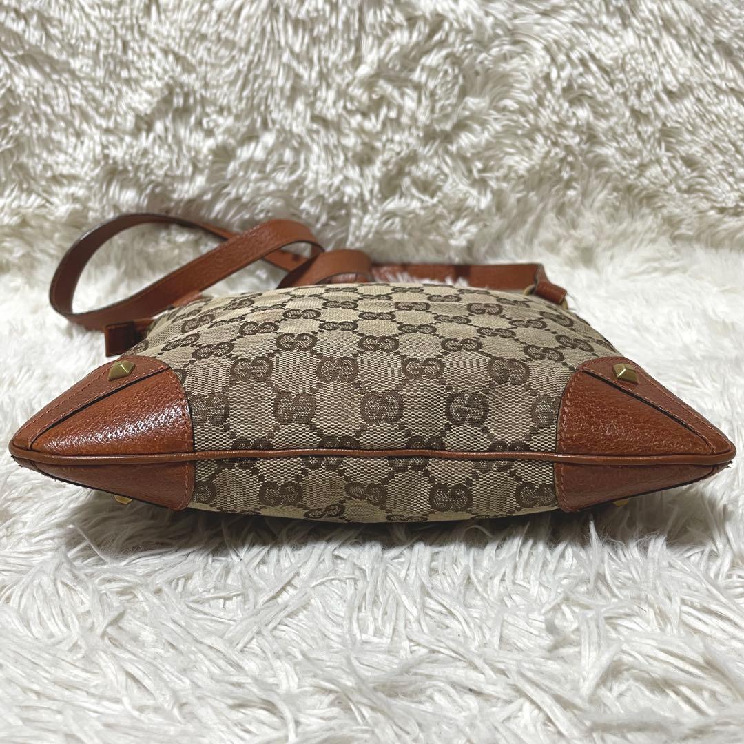 【良品】GUCCI グッチ　ショルダーバッグ　キャンバス　レザー　スタッズ