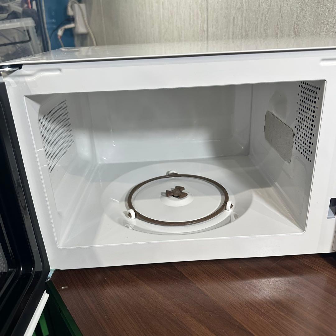 美品　電子レンジ 700W 23年製 YMW17HL6 60Hz専用 ホワイト